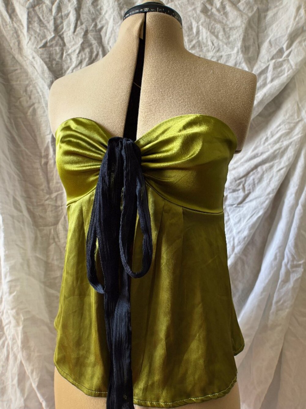 M Urban Outfitters Kimchi Blue Green Satin Bow Top